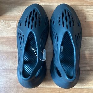 Yeezy Foam Runner (Adults) (Onyx)